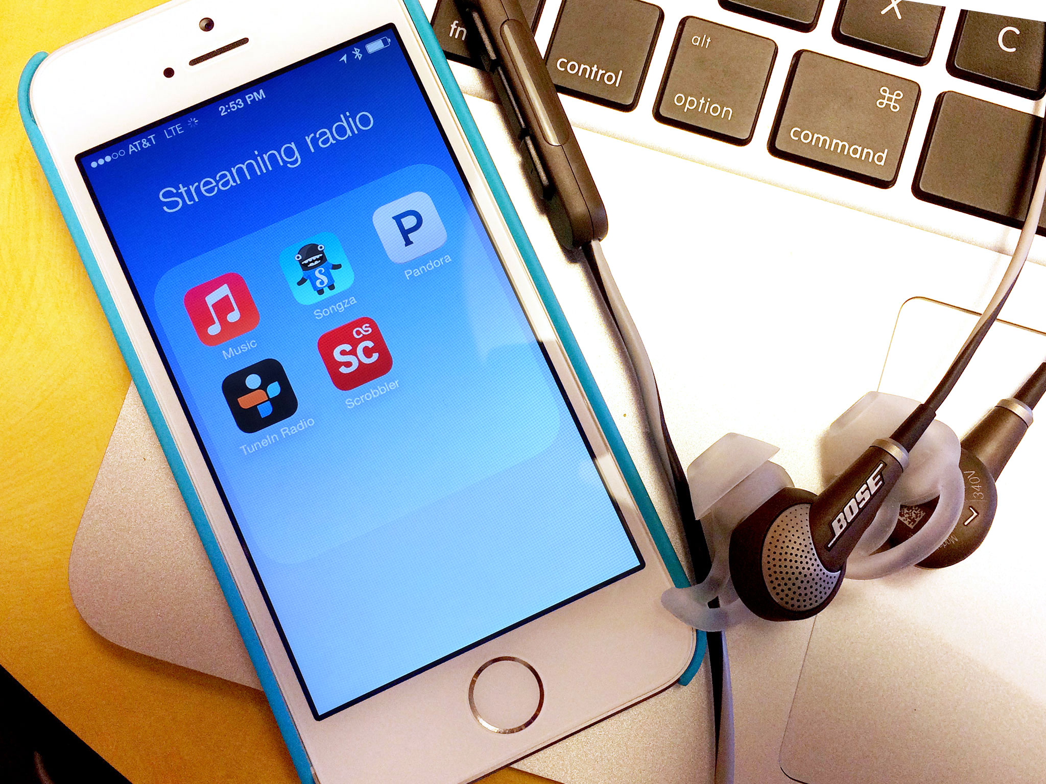 iTunes Radio vs Pandora vs Songza vs TuneIn Radio vs Last.fm: Radio streaming music services compared!
