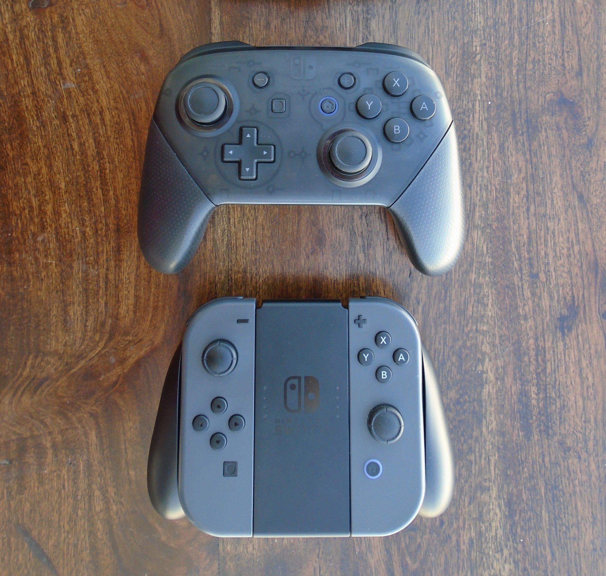 Nintendo Switch Pro Controller and Joy-Cons