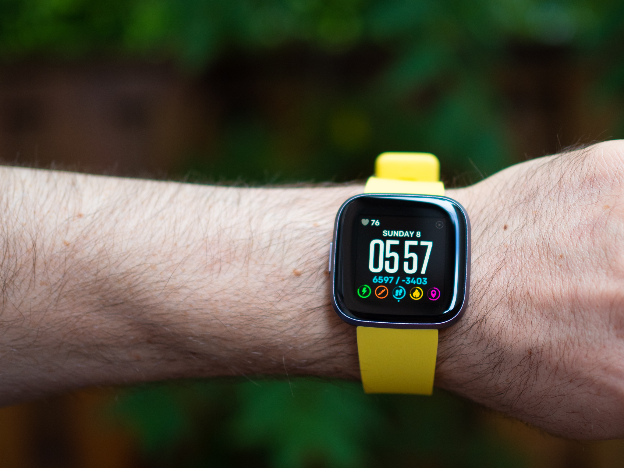 reset time on fitbit versa 2