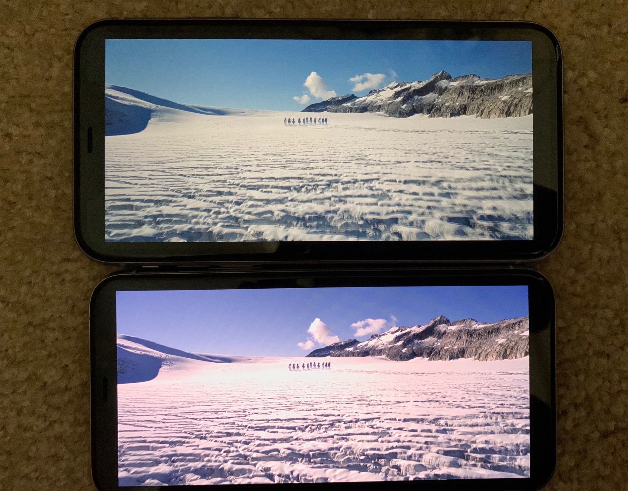 iPhone 11 vs iPhone 11 Pro display