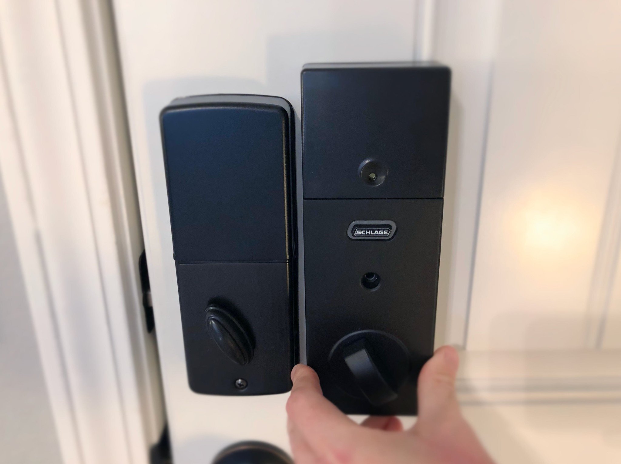 Schlage Sense indoor assembly compared to Reagle Smart Lock