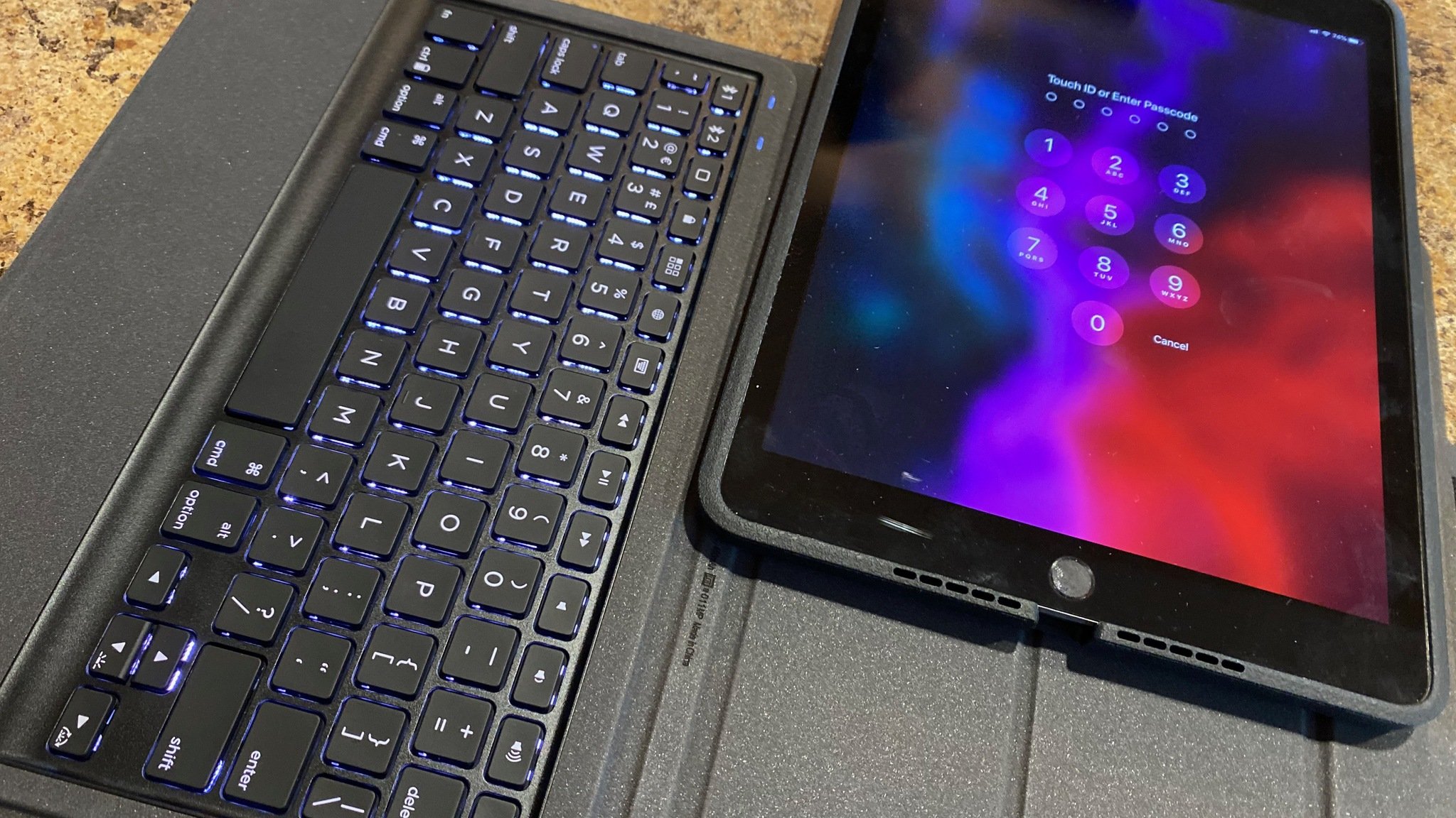 Zagg Rugged Messenger for the 10.2-inch iPad (2019)