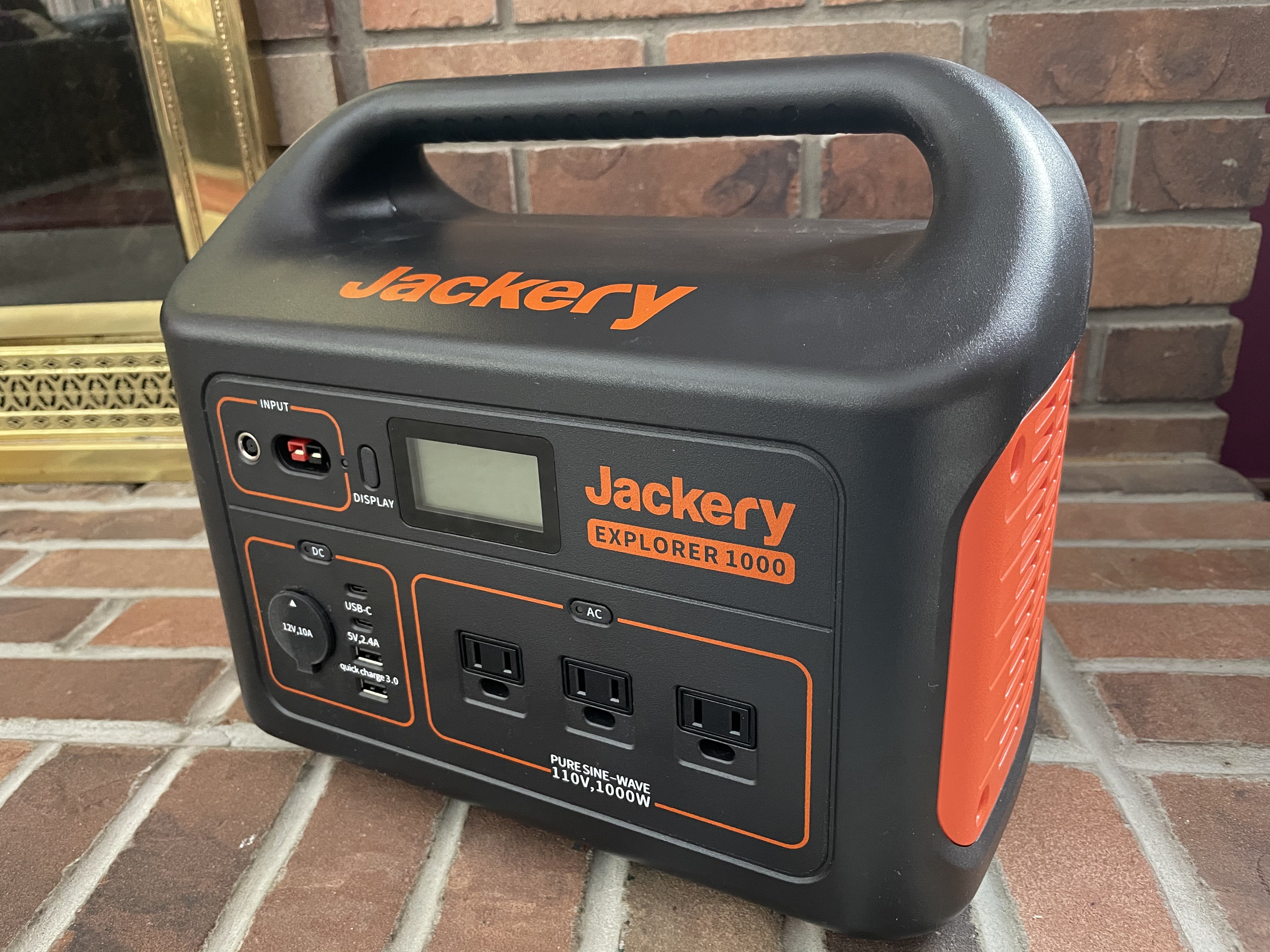 Jackery Portable Power Station Lifestyle 