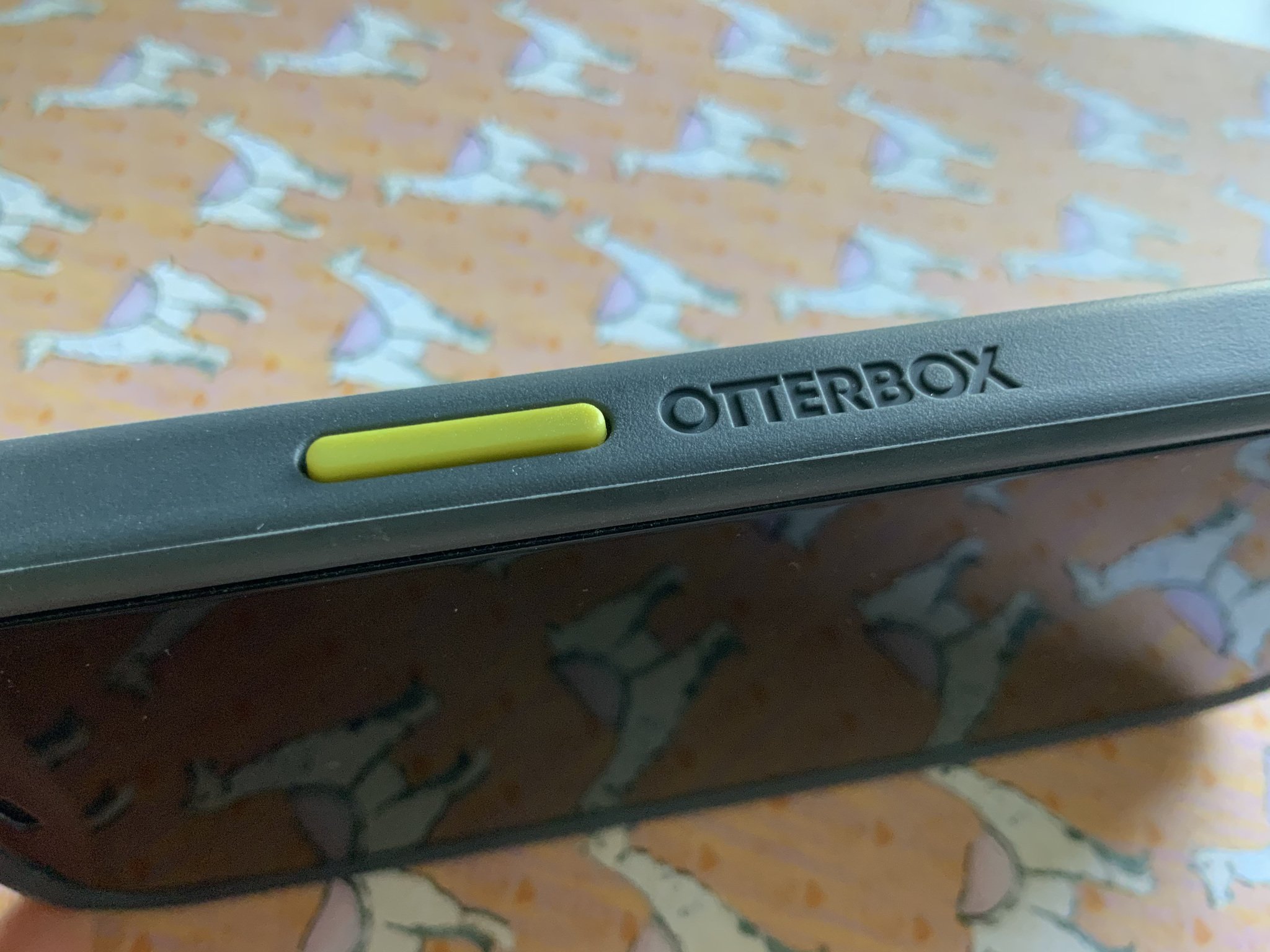 Otterbox Aneu Series Iphone Case 12 Lifestyle