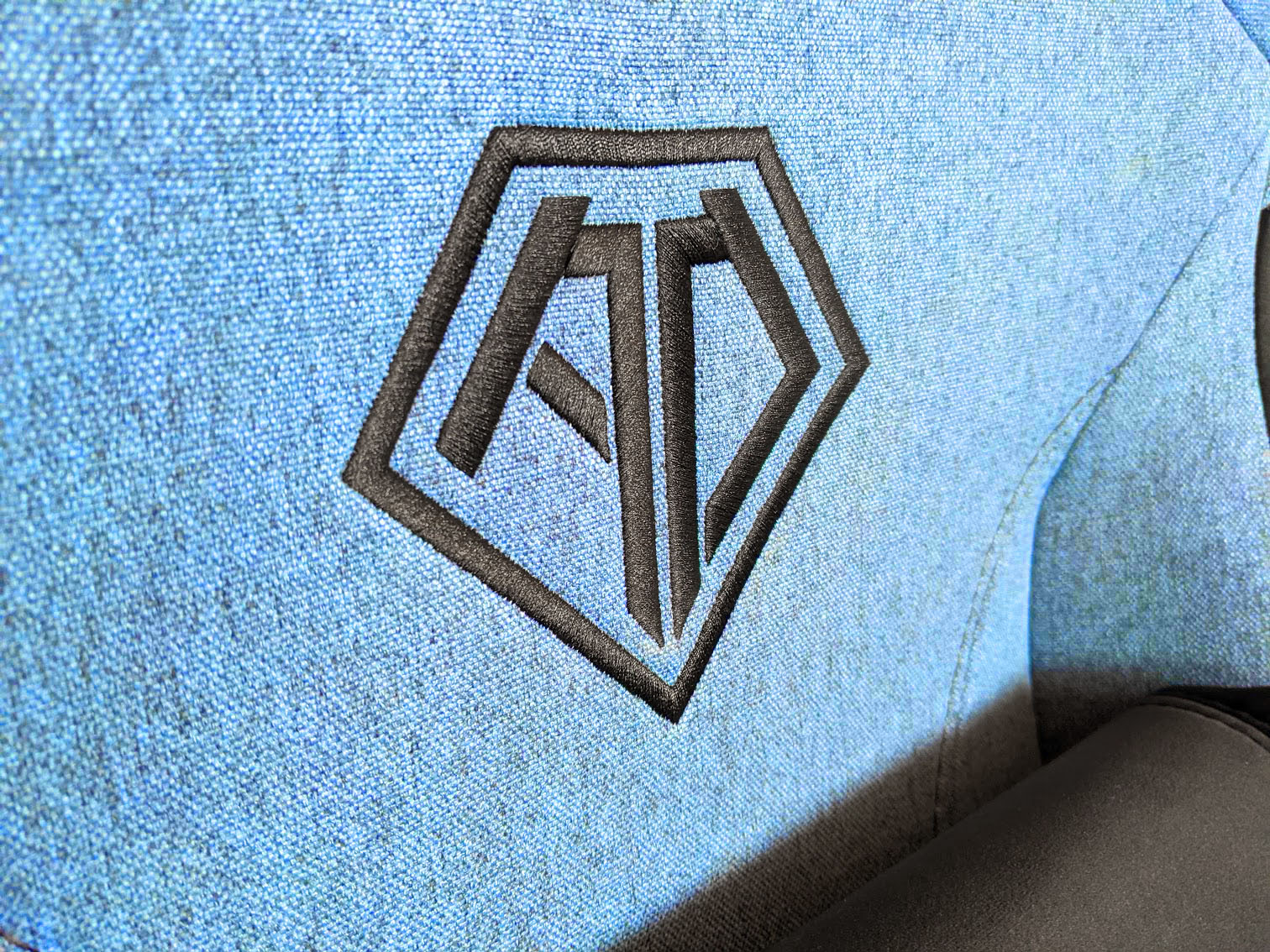 Andaseat T Pro 2 Logo Stitching