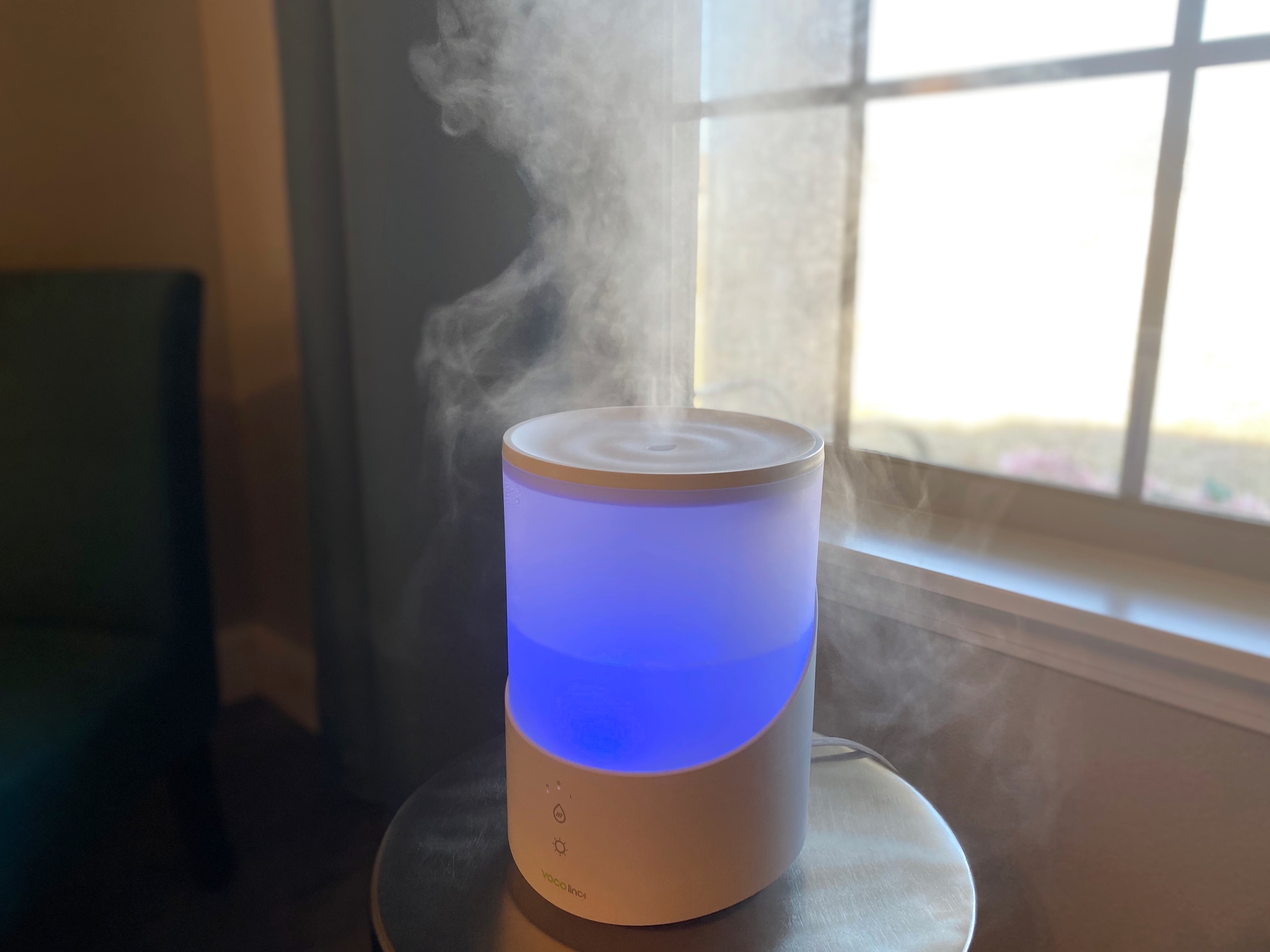 Vocolinc Mistflow Smart Humidifier Review on a table