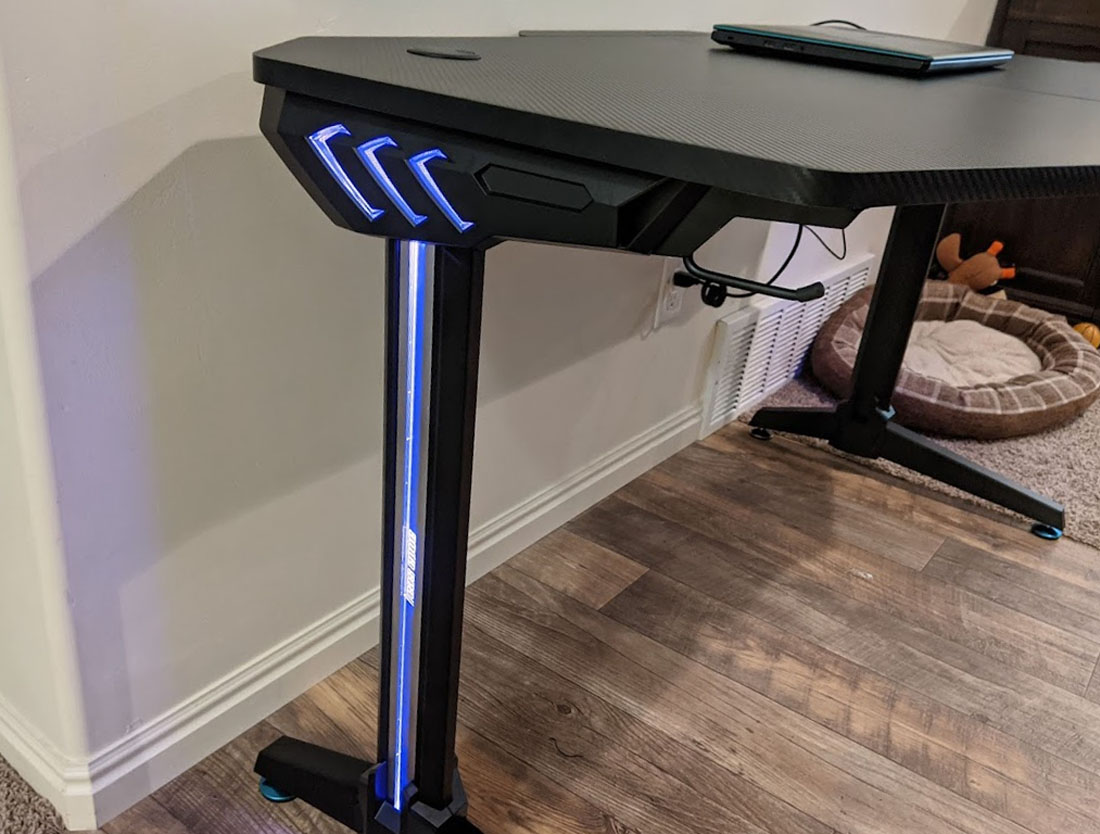 Andaseat Eagle 2 Gaming Desk Rgb Led Leg Lights