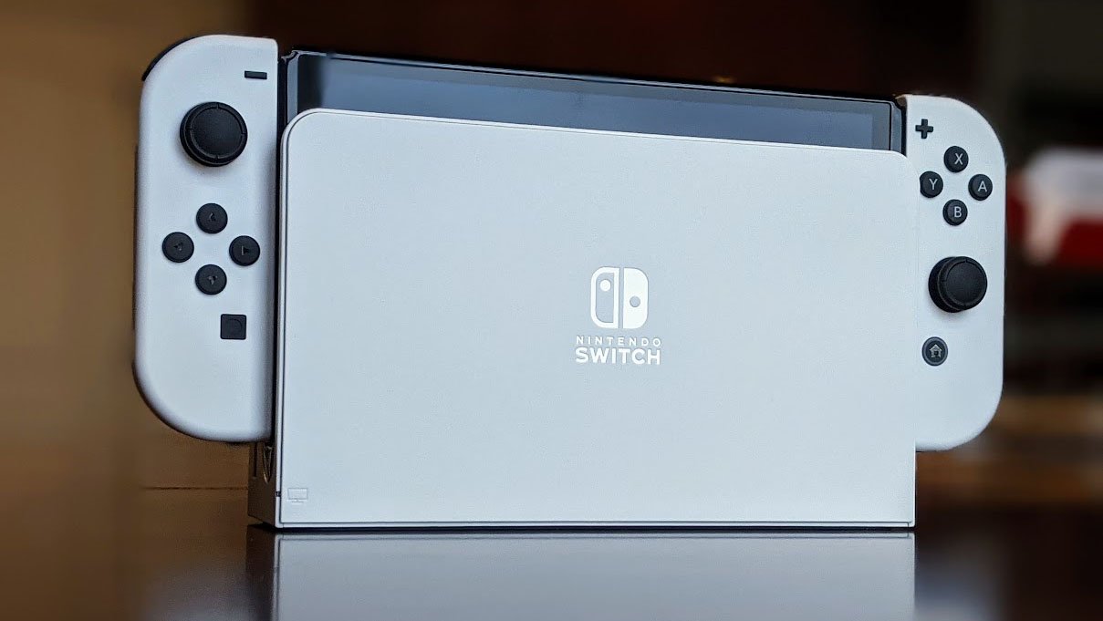 Modèle Oled Nintendo Switch dans le Dock
