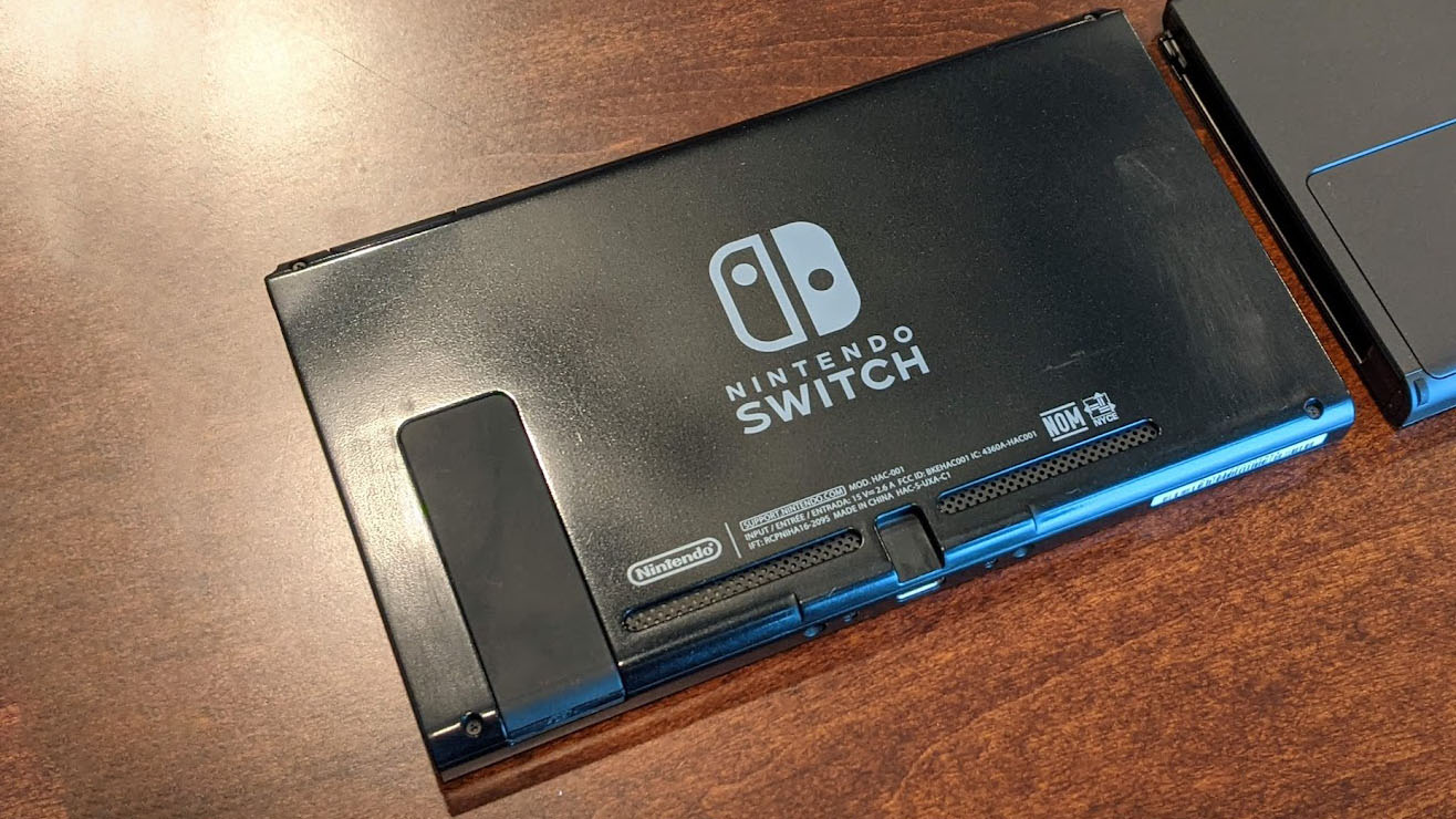 Nintendo Switch V2 Backside