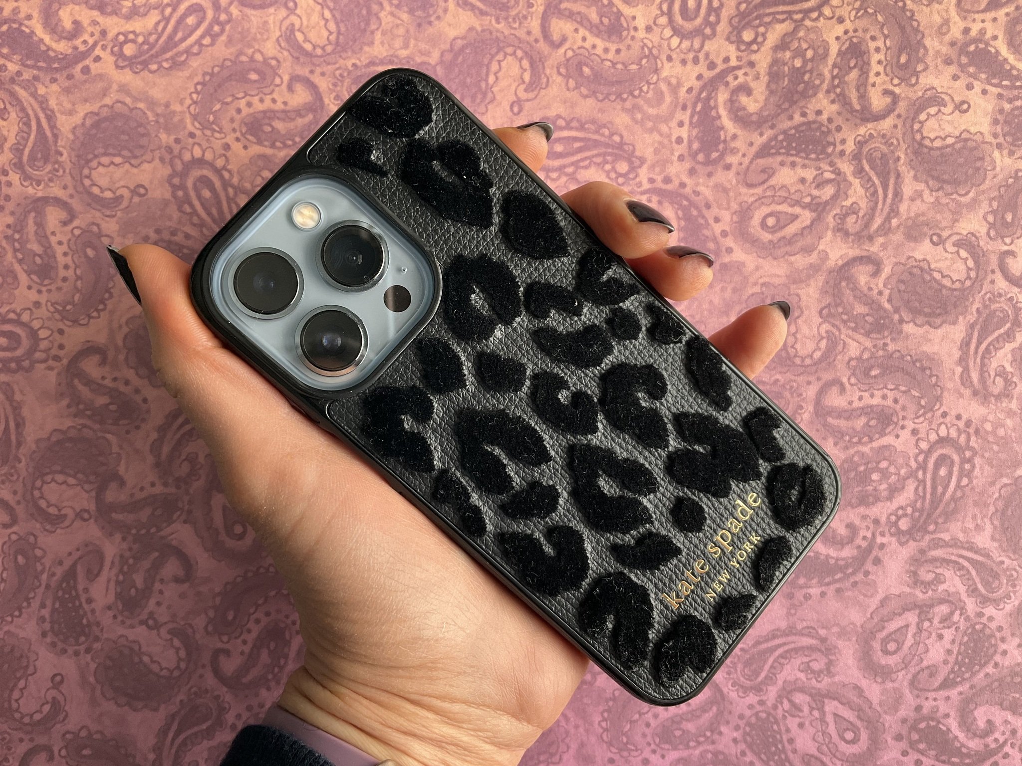 Kate Spade New York Wrap Case For Iphone Leopard Flocked Black Lifestyle In Hand