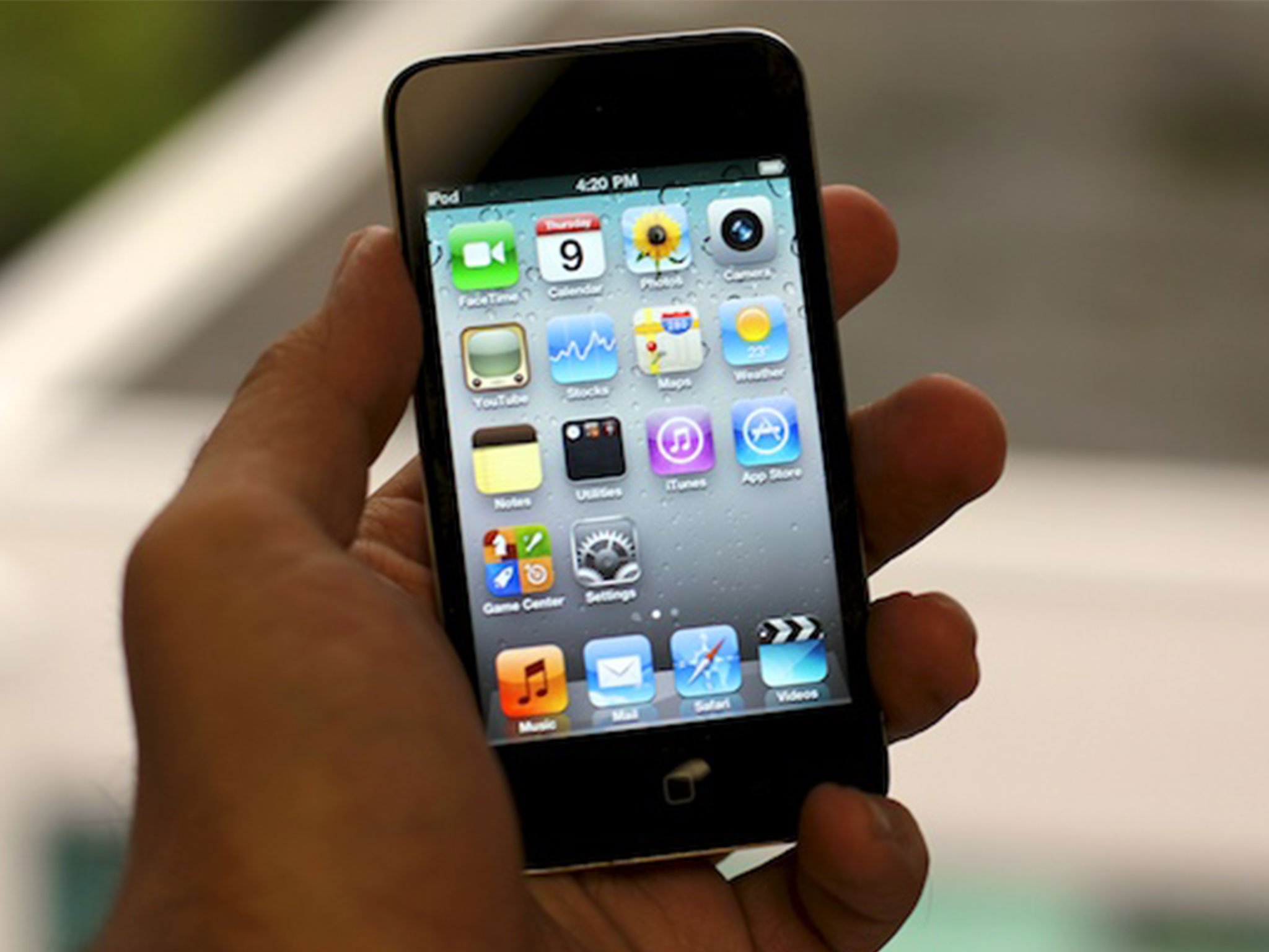 Apple releases iOS 6.1.5 for iPod touch 4, also fixes ...