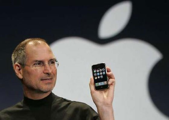 Steve Jobs to receive special Grammy award for revolutionizing music industry