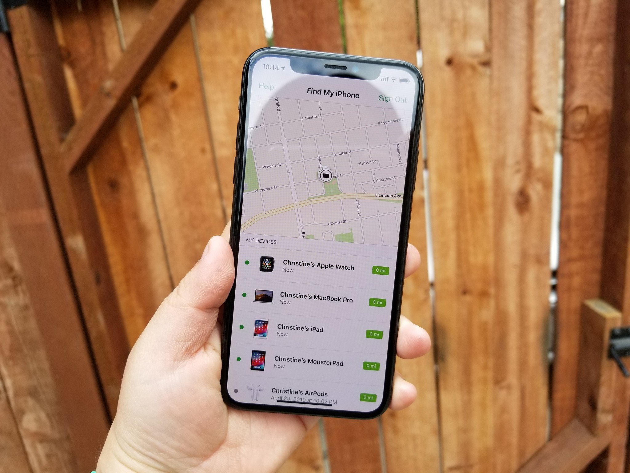 Four best phone tracker apps