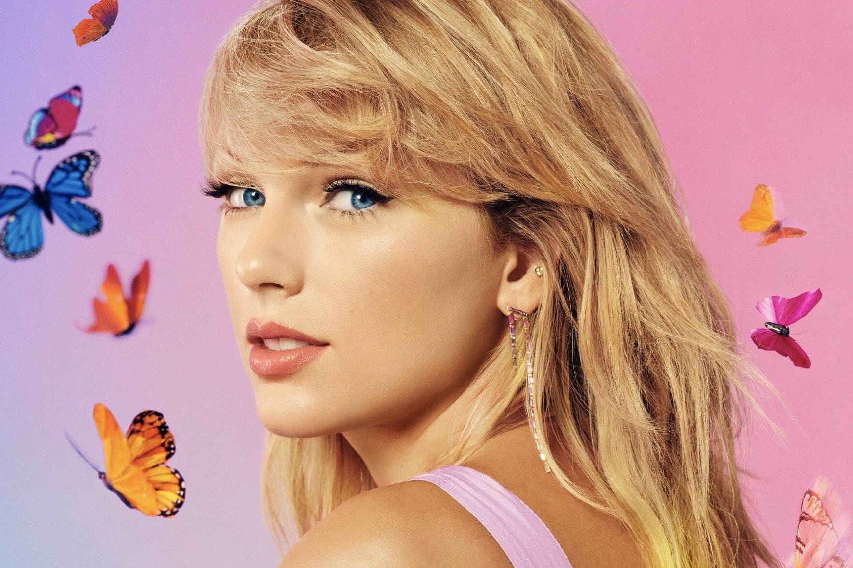 Taylor Swifts Newest Album Lover Now Available On Apple