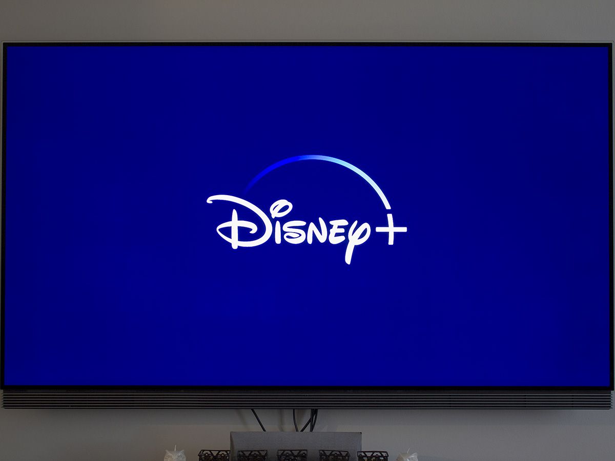 Disney + - телевизор LG OLED