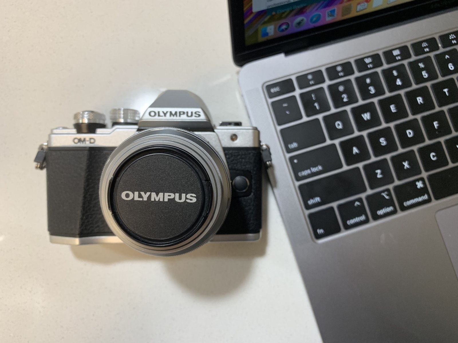 Olympus mirrorless camera with Mac