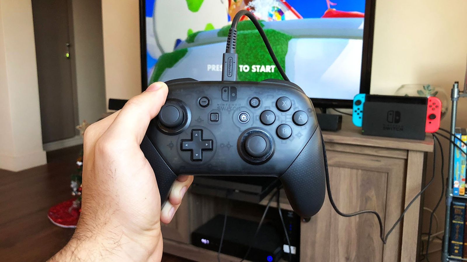 Nintendo Switch Pro Controller Connected To Switch Dock