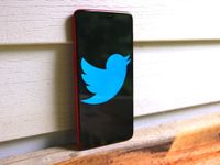 https://www.imore.com/sites/imore.com/files/styles/w200h150crop/public/article_images/2018/07/twitter-logo-oneplus-6-82y8.jpg