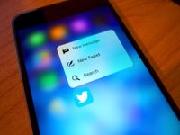 Twitter's testing a new search bar at the top of the iOS app's Home tab