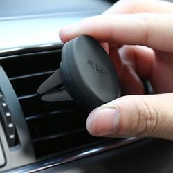 Go hands-free in your car with an Aukey air vent car mount down to $4