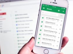 Google Sheets for iPhone and iPad review: It sucks