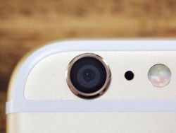 Apple starts iSight camera replacements for iPhone 6 Plus