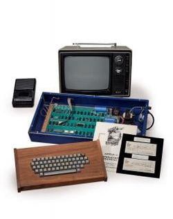 Rare Apple-1 computer at auction came from Jobs' garage