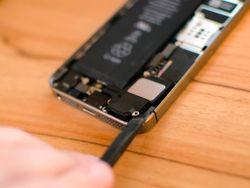 Apple's Independent Repair Program labeled 'onerous' and 'crazy' 