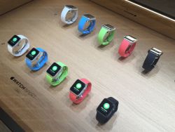 Apple Watch orders will be online only during initial launch
