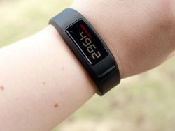 What's the difference between Vivofit 2 and Vivosmart HR?