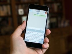 How to use group chat in WhatsApp for iPhone