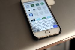 How to disable the lowercase keyboard on iPhone and iPad