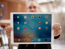 10.5-inch iPad Pro users complain of reboot bug in iOS 13.4