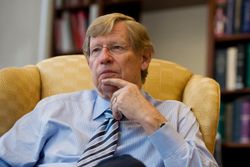 Legendary attorney Ted Olson stands with Apple in FBI fight