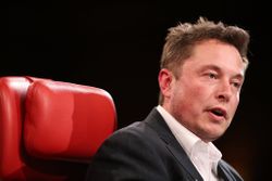 Elon Musk takes time to dunk on Apple during Tesla's earnings call