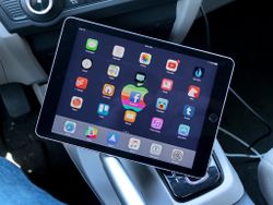 Best accessories for using your iPad in the car