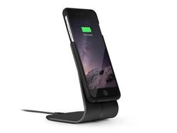 Save on this convenient wireless charger for your iPhone 7