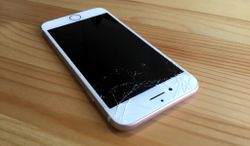 I broke my iPhone 7, and I'm so glad I didn't have AppleCare+