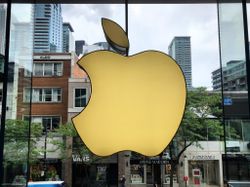 Apple is opening a new office in downtown Montreal