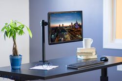 Upgrade your monitor and setup with the best arms for the LG 27UD88 