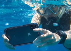 Can you use the Lightning port with the Catalyst Waterproof case?