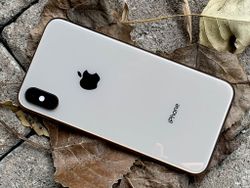 Thinking of getting an iPhone X with a prepaid plan? Here are the best!