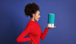 Which one is best, the Apple HomePod or Libratone Zipp 2?