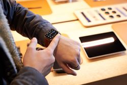 Chase bests Apple Card's 3% cash back on Apple Watch