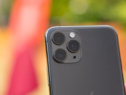 Take quick videos and burst photos on the iPhone 11