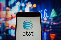 AT&T says it is working on a patch to fix voicemail issues