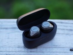 Comfort and fantastic sound can be found in these great in-ear headphones