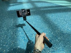 We review Adonit's V-Grip, a swell stand and selfie stick combo
