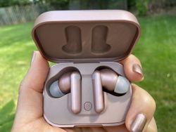 Review: Urbanista London Wireless Earbuds offer sophisticated features