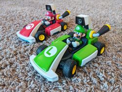 Mario Kart Live doesn't work very well on high-pile carpets and rugs